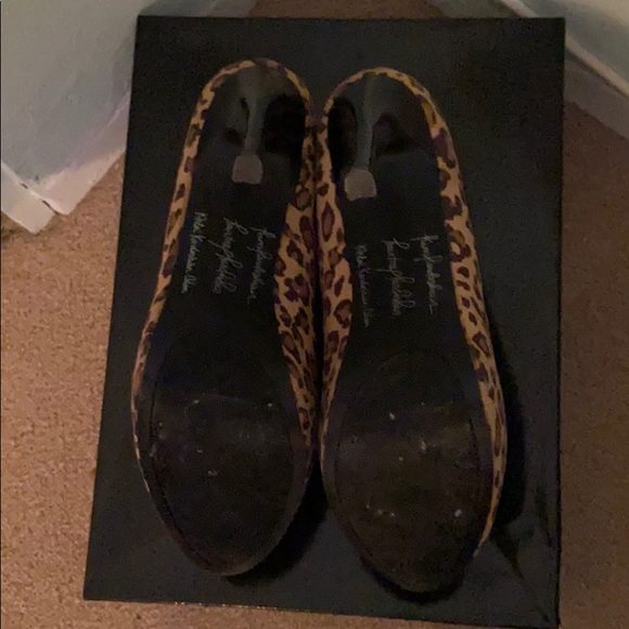 Kardashian Kollection Shoes - Picture 3 of 3